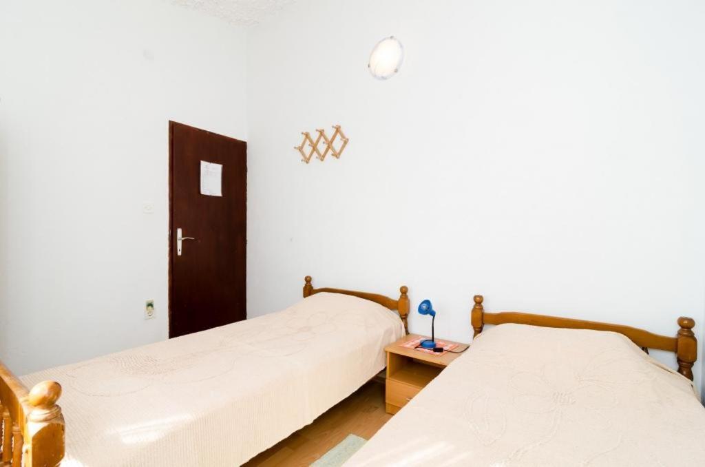 Holiday Home Jasminka Potomje Экстерьер фото